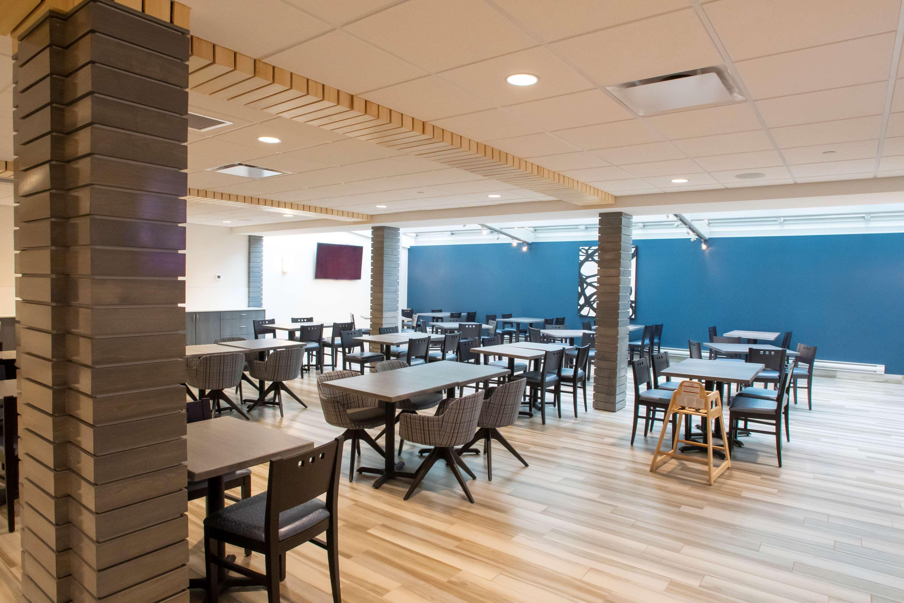 Best Western Inn & Suites Ontario Extérieur photo